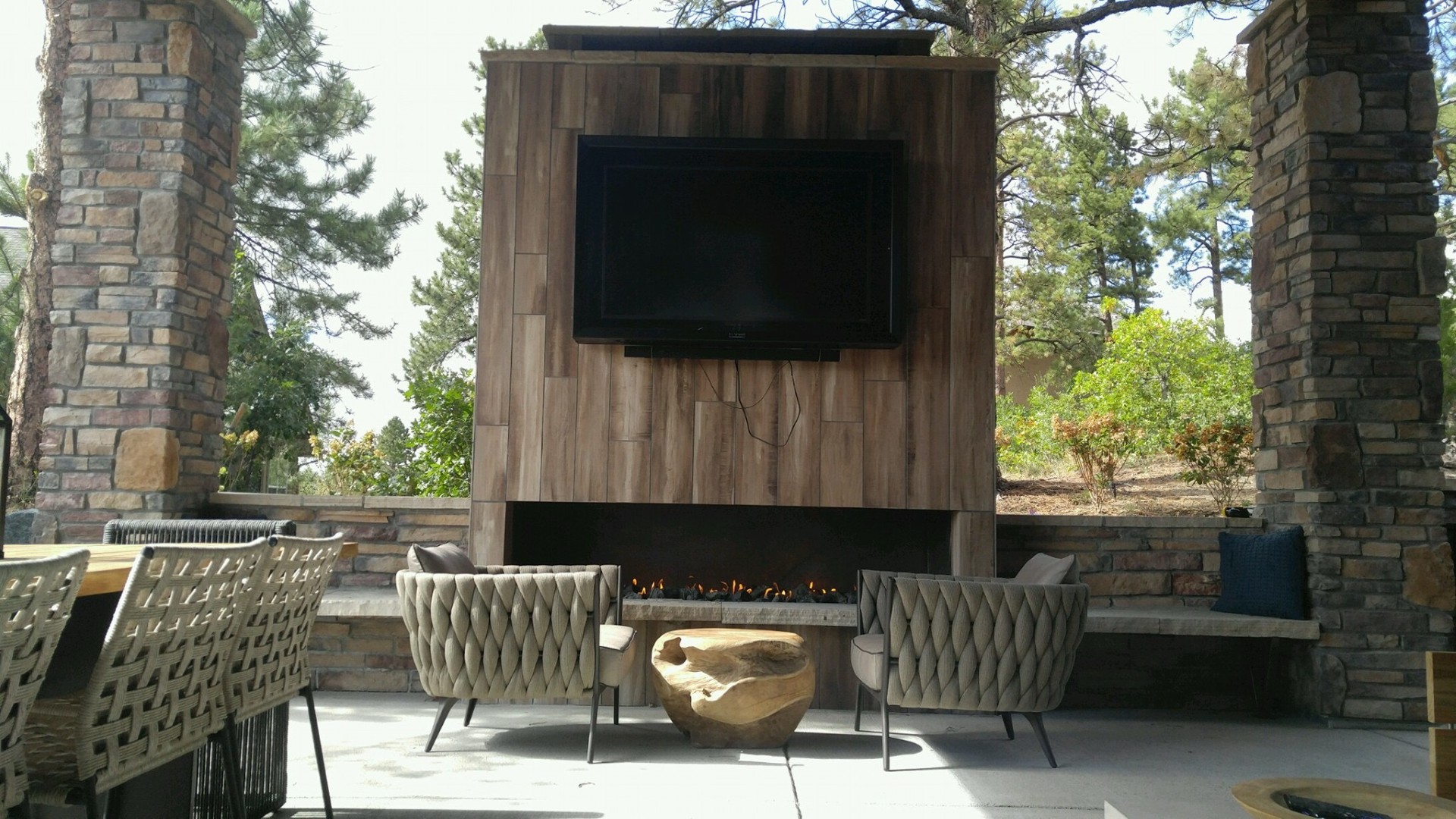 Outdoor Fireplaces