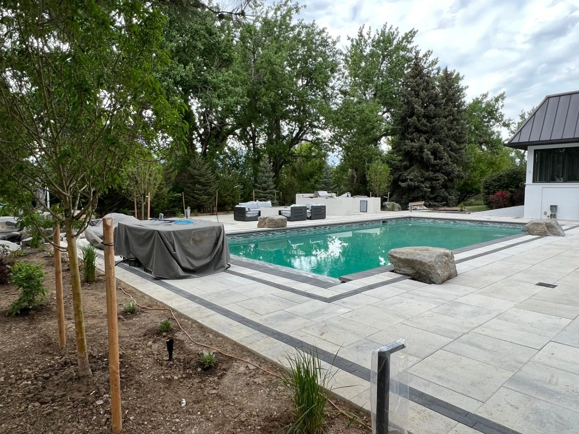 Modern pool design