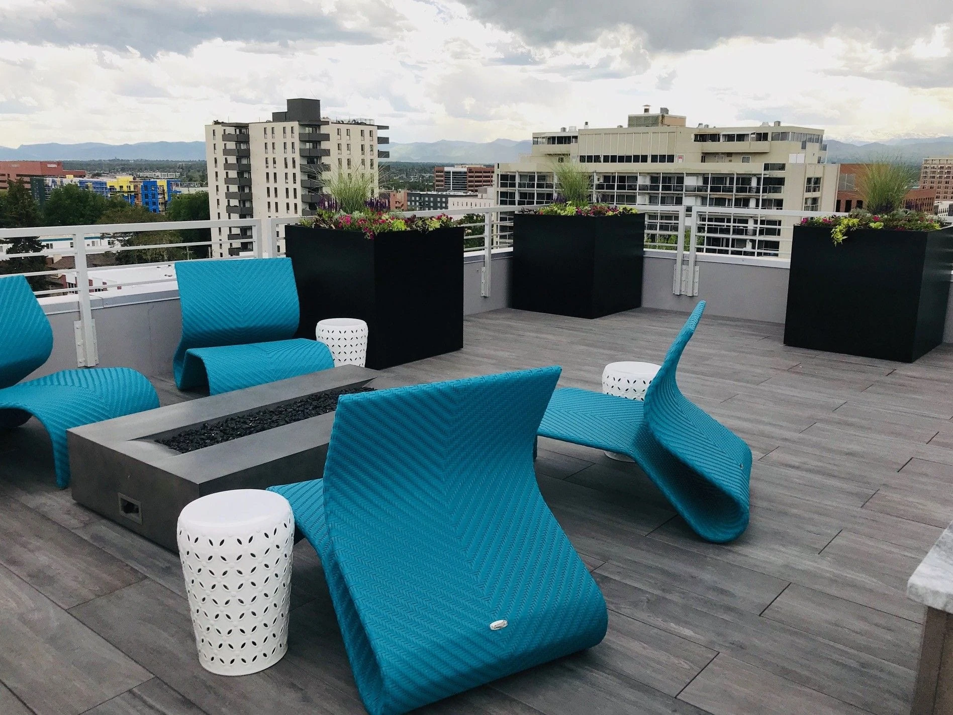 Rooftop fire pit installation